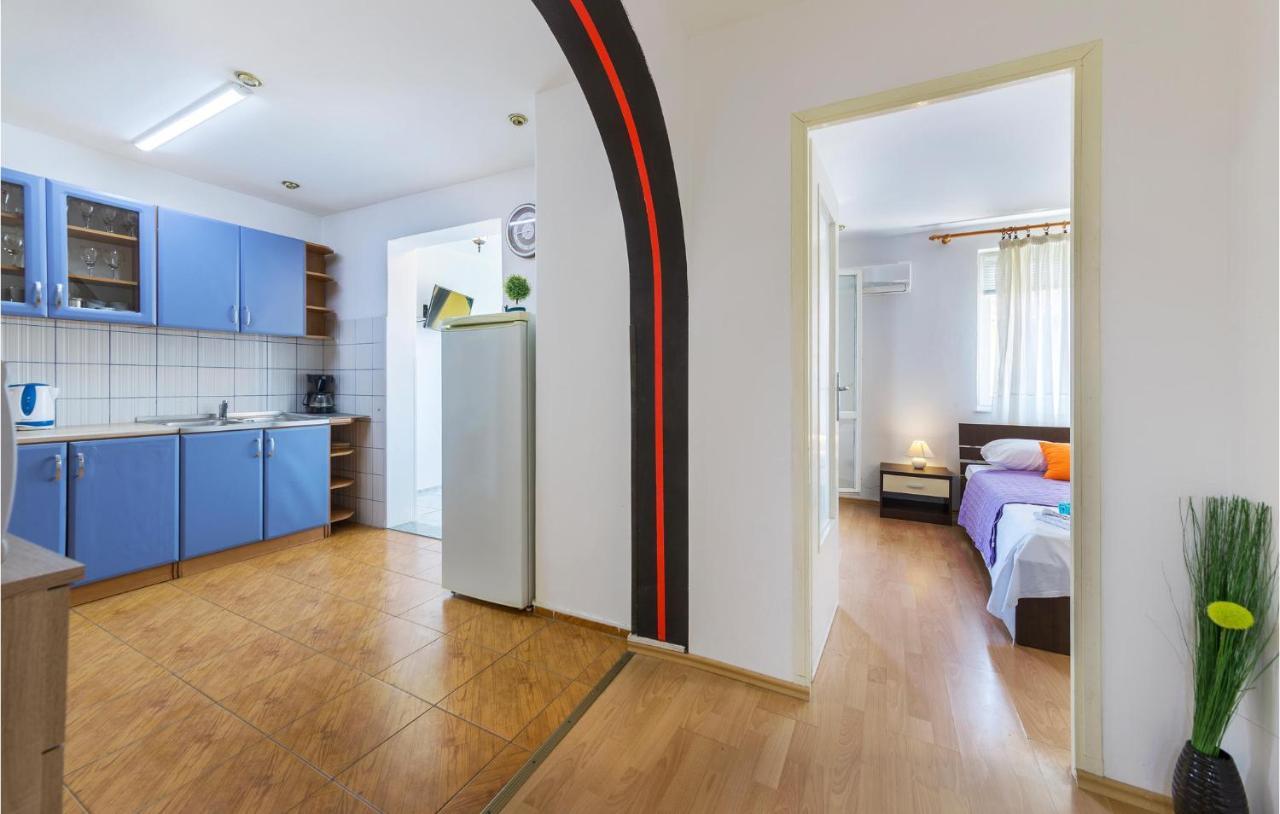 Nice Apartment In Pula With Kitchen Eksteriør billede